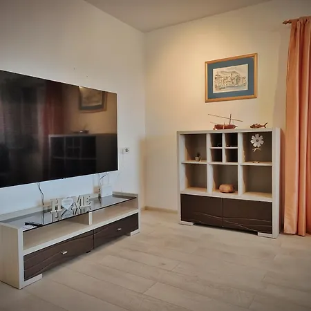 Apartamento 3bdr Sky Seaview & Parking Kaštela